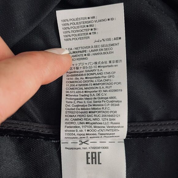 💠 Banana Republic Black Velvet High-Low Short Sleeve Hem Holiday Top Size S - Picture 12 of 13